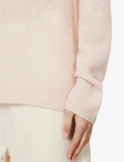 Toteme Scoop-neck Logo-embroidered Alpaca Wool, Cashmere And Silk-blend Jumper 11 Toteme Scoop-neck Logo-embroidered Alpaca Wool, Cashmere And Silk-blend Jumper -Sweaty Bety Clothing Shop R04124846 POWDER ALT04