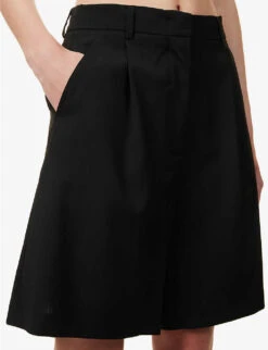 Weekend Max Mara Belbo Pleated Mid-rise Regular-fit Wool Shorts 11 Weekend Max Mara Belbo Pleated Mid-rise Regular-fit Wool Shorts -Sweaty Bety Clothing Shop R04151218 BLACK ALT04