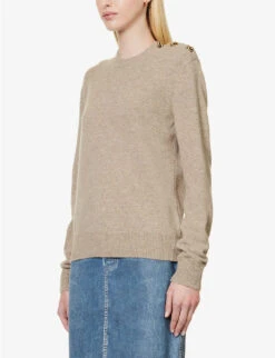 Bottega Veneta Knot-button Round-neck Cashmere-blend Knitted Jumper -Sweaty Bety Clothing Shop R04159973 DESERT ALT02